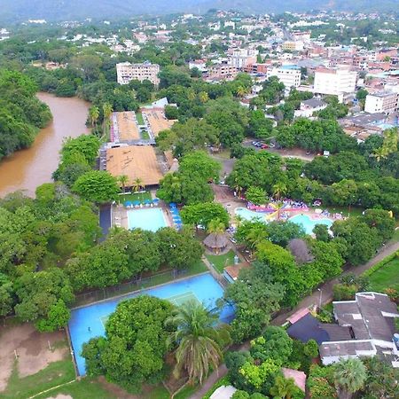 Hotel Guadaira Resort Melgar Eksteriør bilde